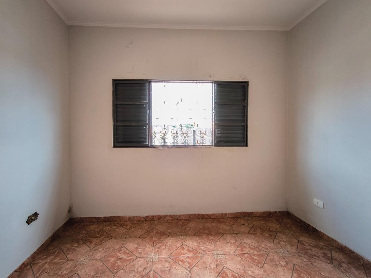 Casa com salão à venda no bairro Jardim Ibirapuera: DORMITÓRIO 2