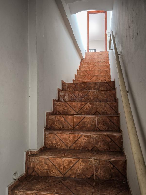 Casa com salão à venda no bairro Jardim Ibirapuera: ACESSO SOBRADO