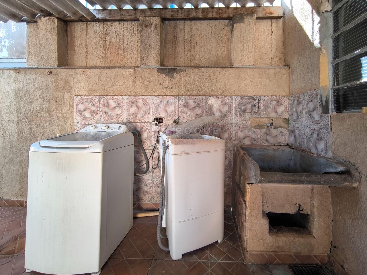 Casa Residencial à venda no bairro Jardim Montezuma: LAVANDERIA