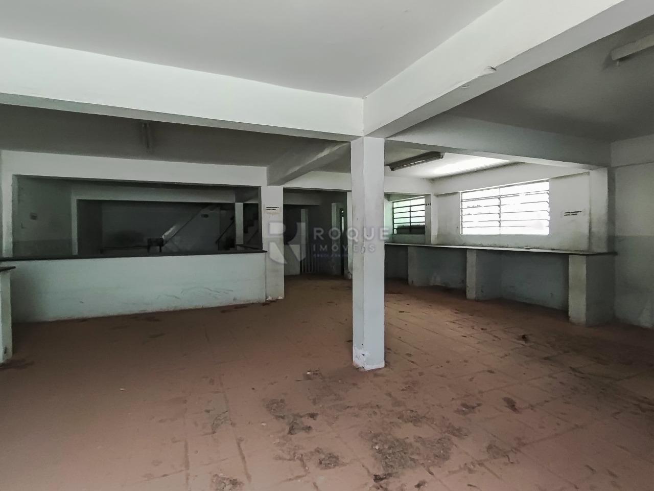 Barracão/Galpão à venda no bairro Centro: Piso inferior