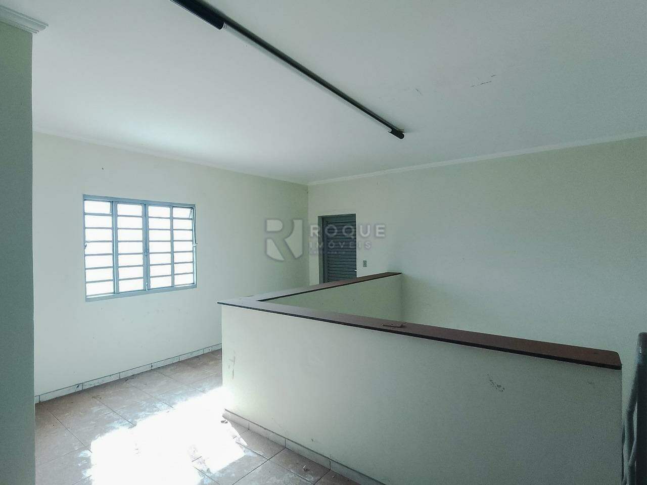 Barracão/Galpão para aluguel no bairro Boa Vista: Hall Escritórios