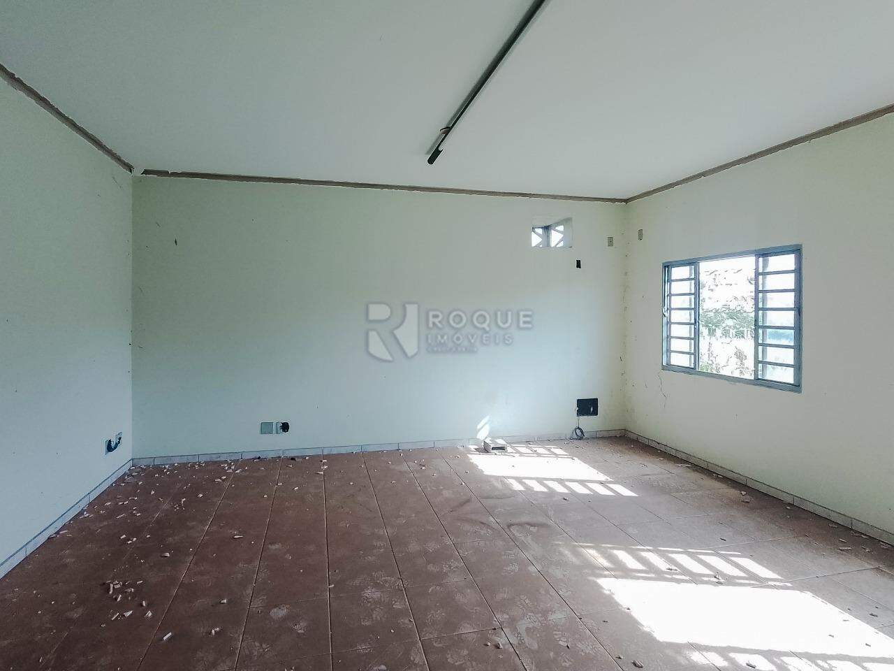 Barracão/Galpão para aluguel no bairro Boa Vista: Escritório 04