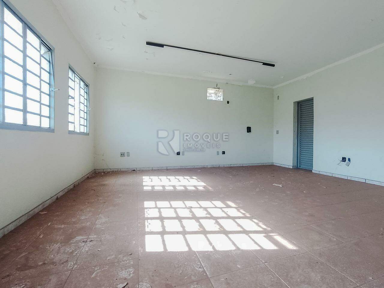 Barracão/Galpão para aluguel no bairro Boa Vista: Escritório 01