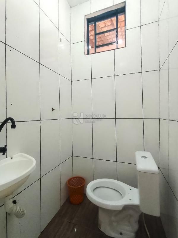 Salão para aluguel no bairro Jardim Gustavo Peccinini: WC
