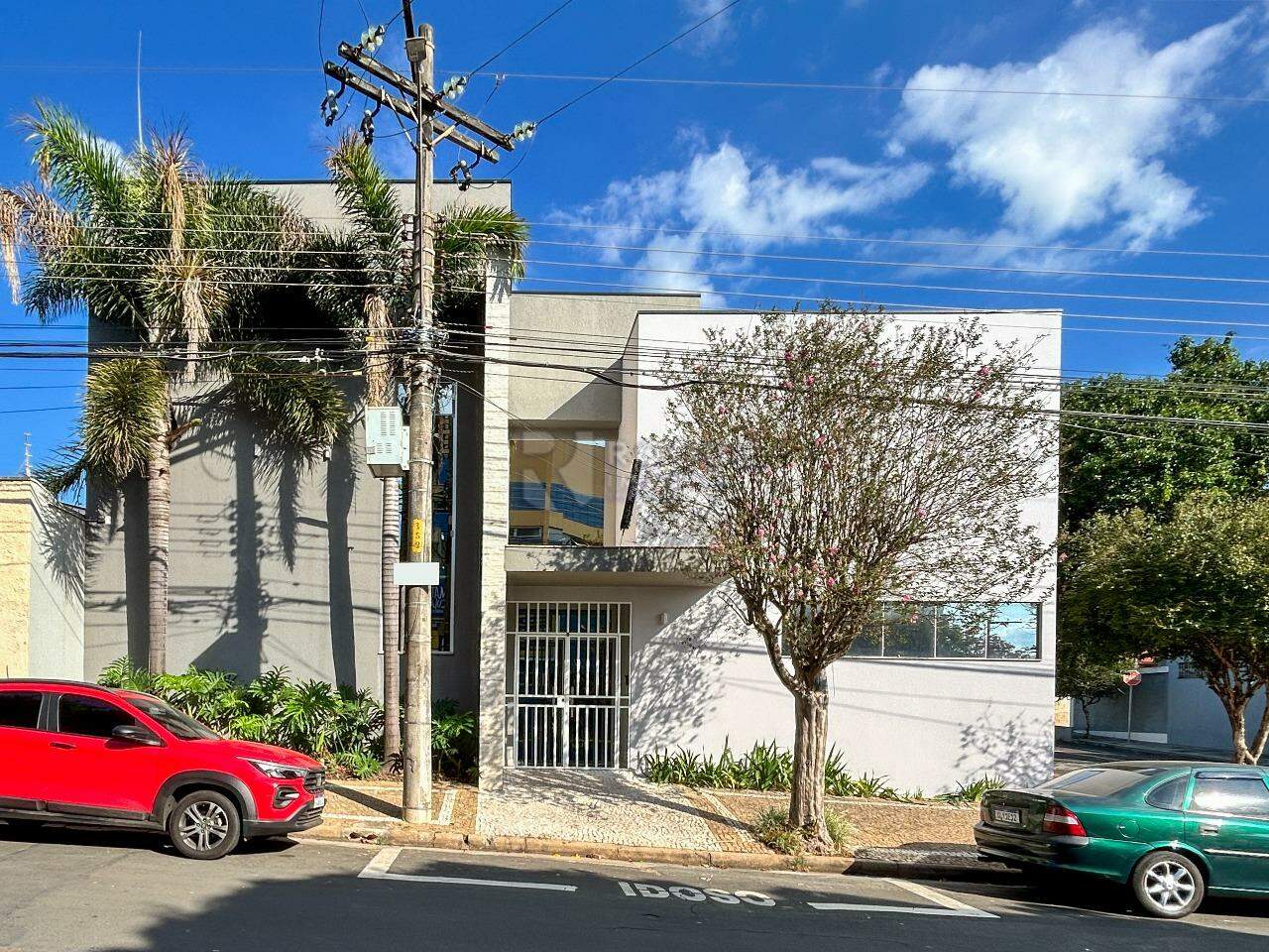 Salas/Conjuntos para aluguel no bairro Vila Claudia: Fachada