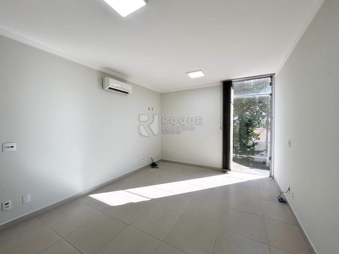 Salas/Conjuntos para aluguel no bairro Vila Claudia: Sala 8 segundo andar 