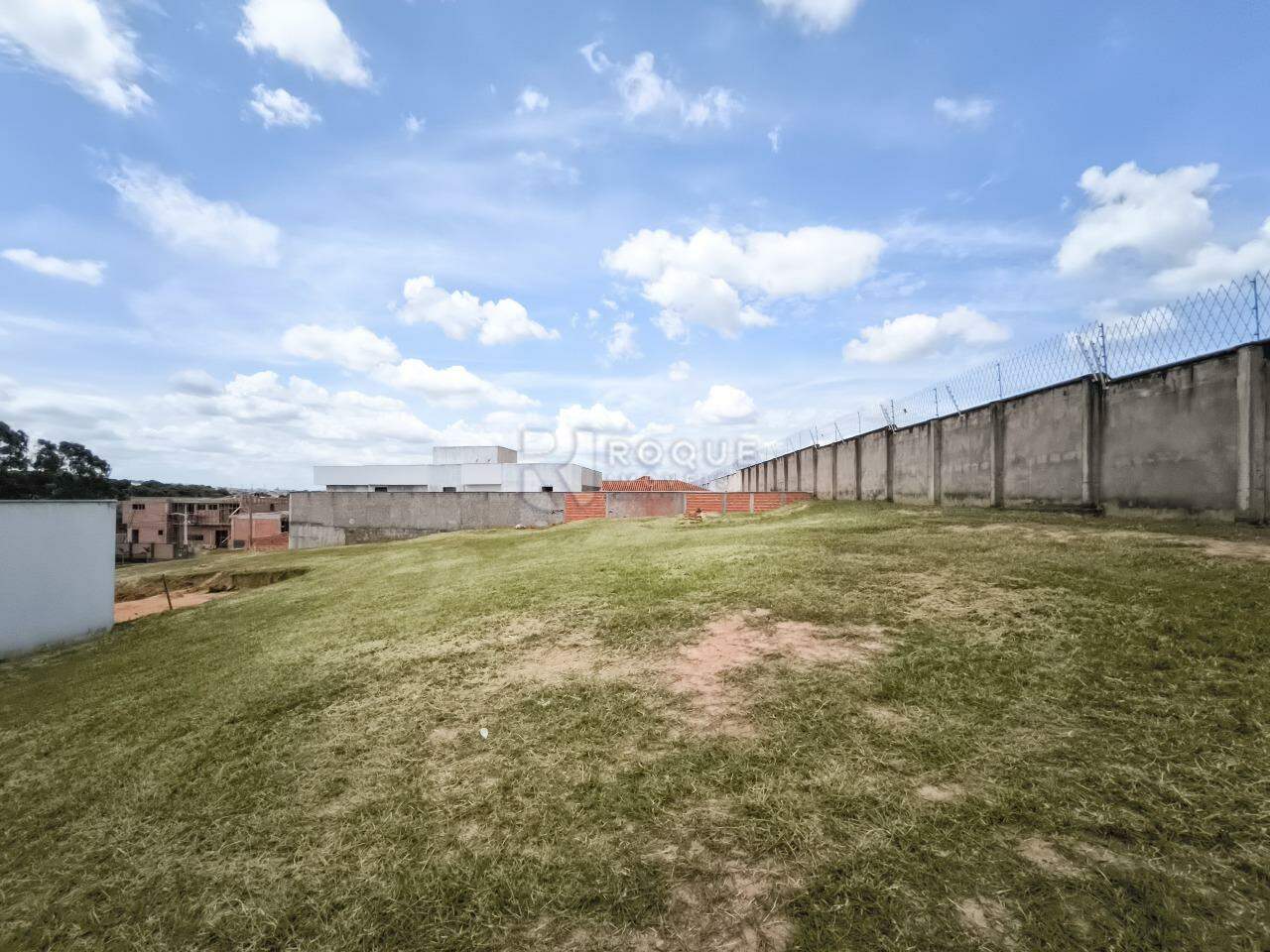 Terreno em condomínio à venda no bairro Portal de São Clemente: 