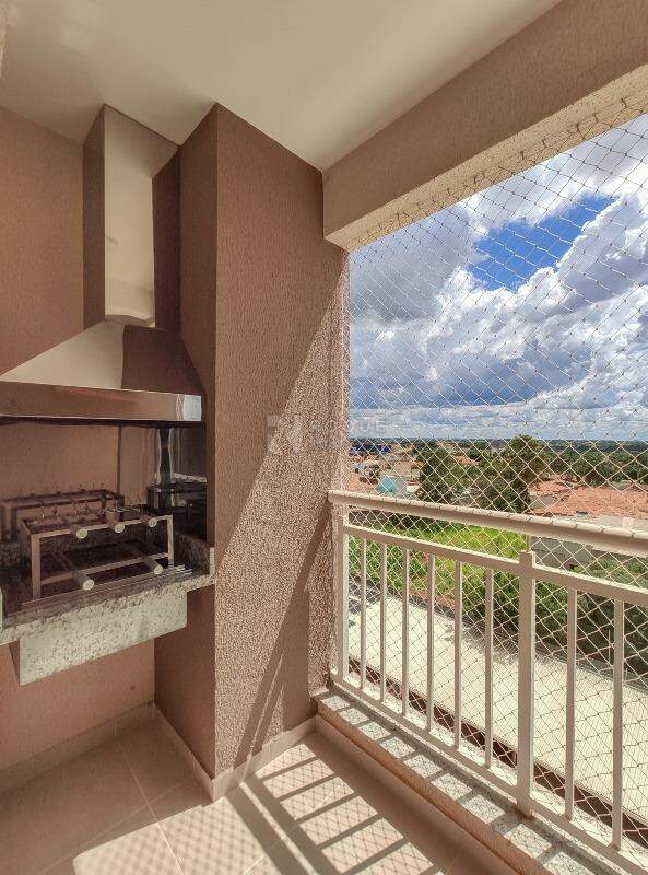 Apartamento para aluguel no bairro Jardim Senador Vergueiro: Sacada