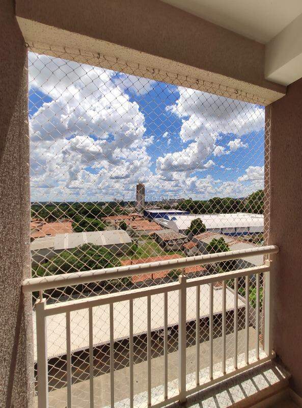 Apartamento para aluguel no bairro Jardim Senador Vergueiro: Sacada