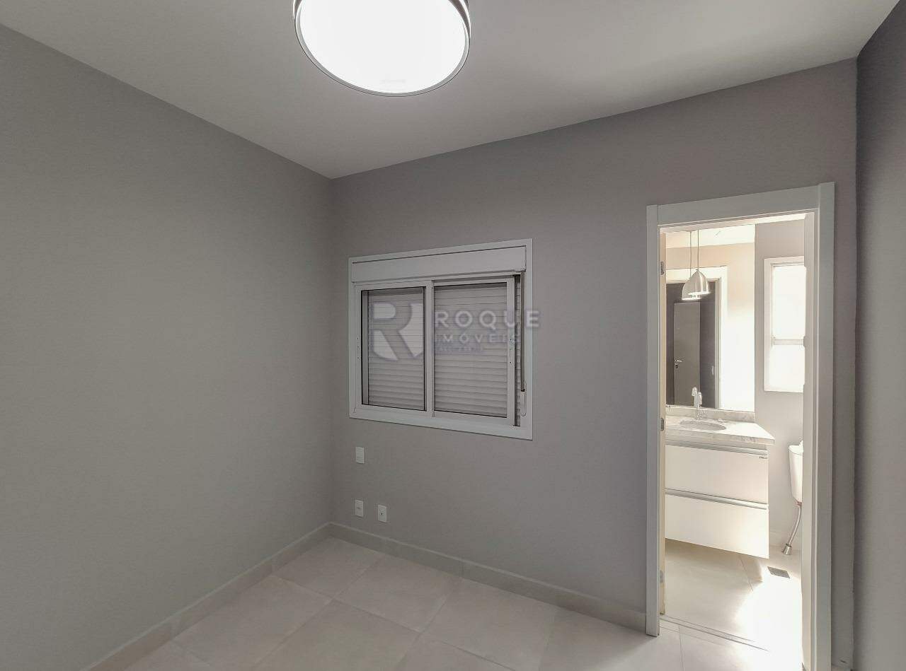 Apartamento para aluguel no bairro Jardim Senador Vergueiro: Dormitório 2 suíte