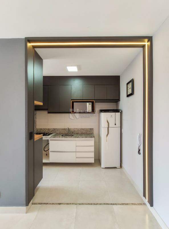 Apartamento para aluguel no bairro Jardim Senador Vergueiro: Sala / cozinha