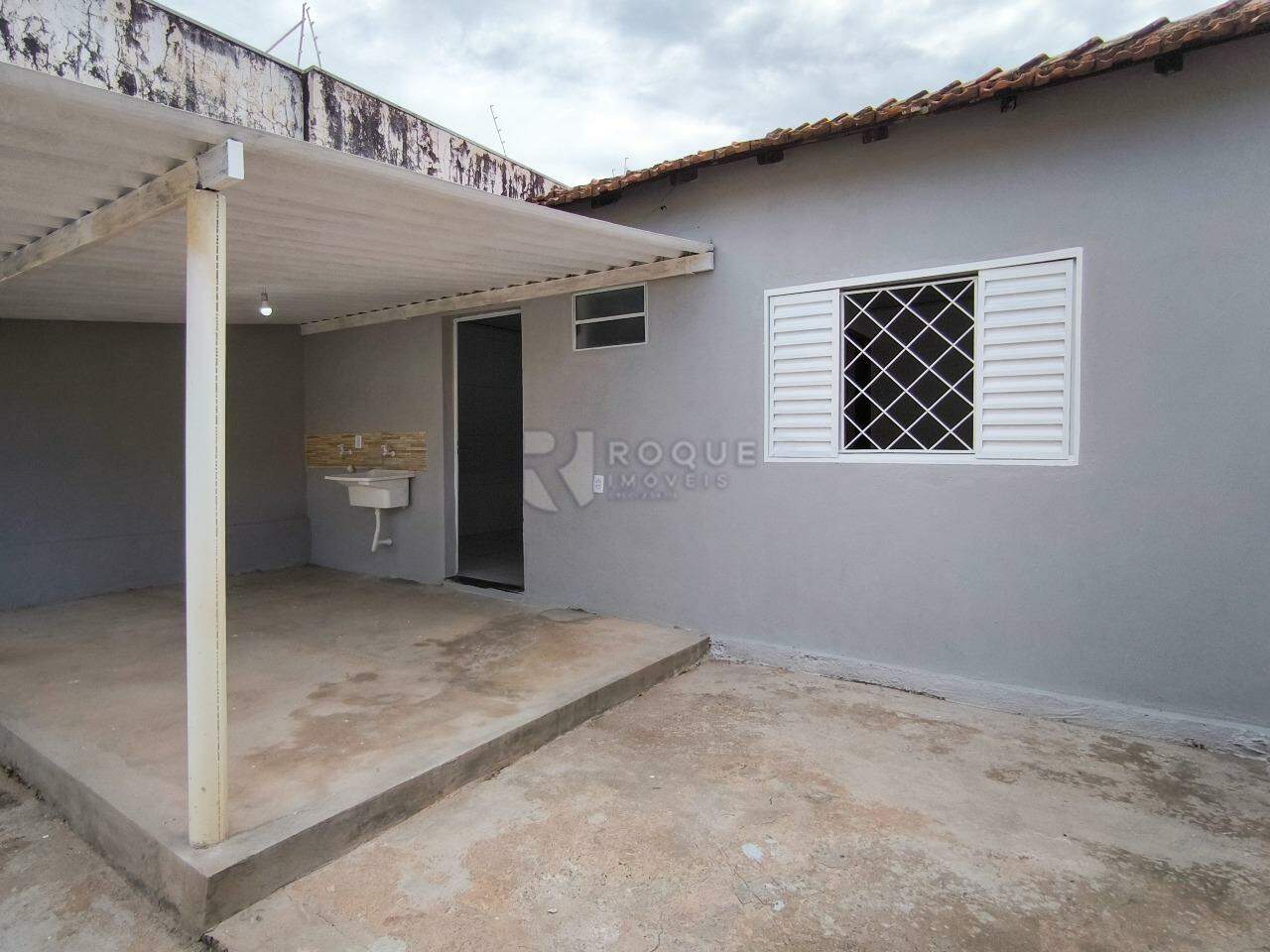 Casa Residencial à venda no bairro Jardim Planalto: FUNDOS