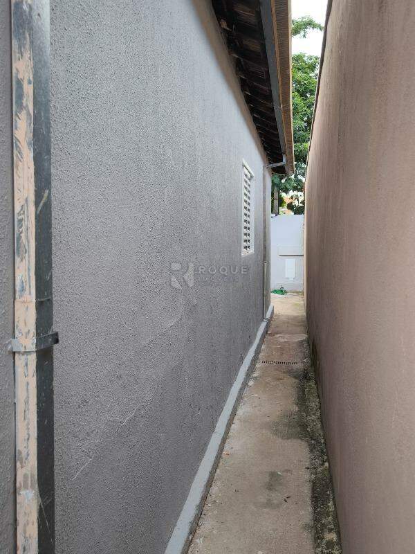 Casa Residencial à venda no bairro Jardim Planalto: LATERAL EXTERNA