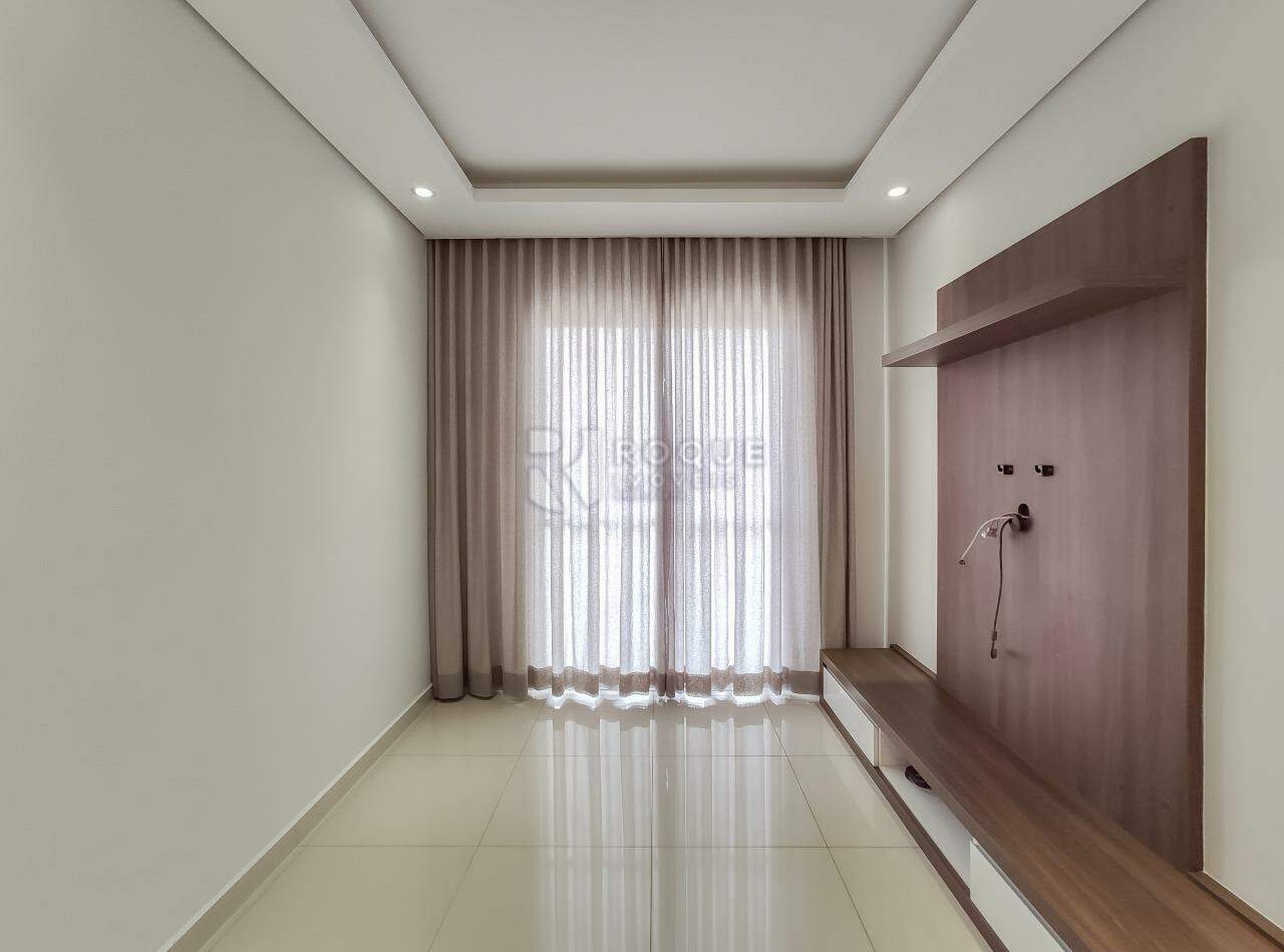 Apartamento para aluguel no bairro Jardim Esmeralda: Sala 