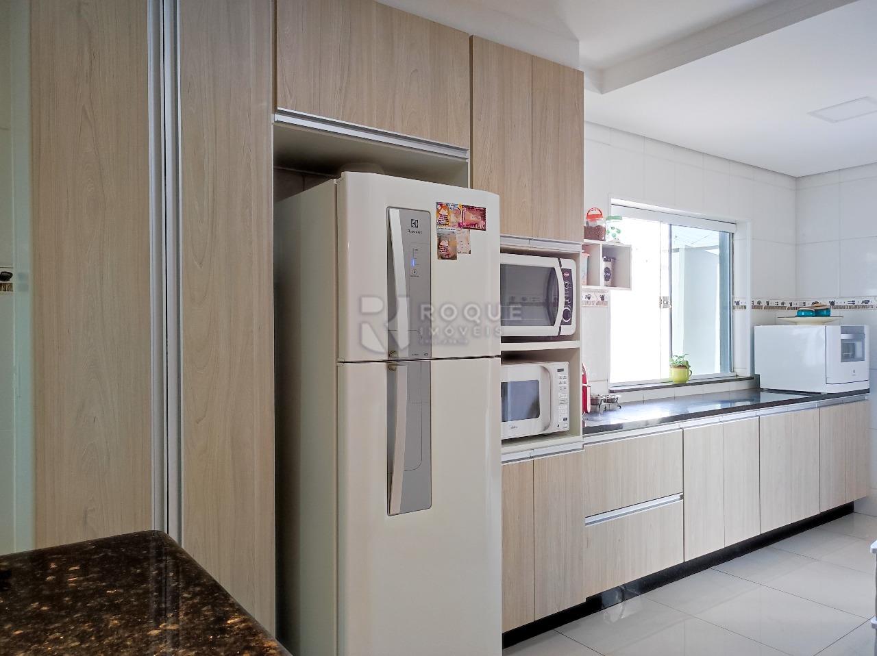 Casa Residencial à venda no bairro Vila Gioto: COZINHA