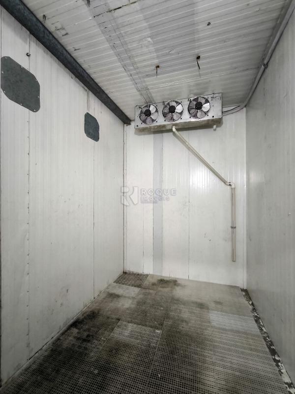 Barracão/Galpão à venda no bairro Jardim Residencial Village: CÂMARA FRIA 2