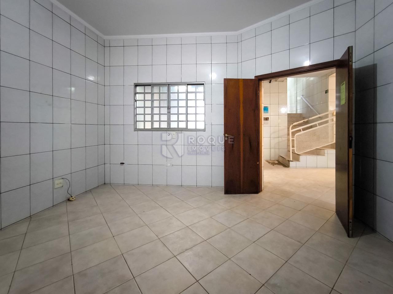 Barracão/Galpão à venda no bairro Jardim Residencial Village: 