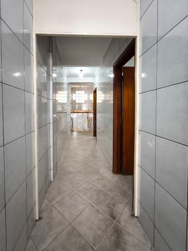 Barracão/Galpão à venda no bairro Jardim Residencial Village: CORREDOR