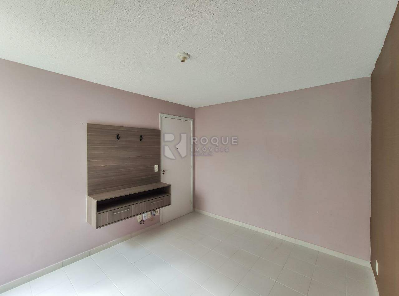 Apartamento para aluguel no bairro Residencial Rubi: Sala 