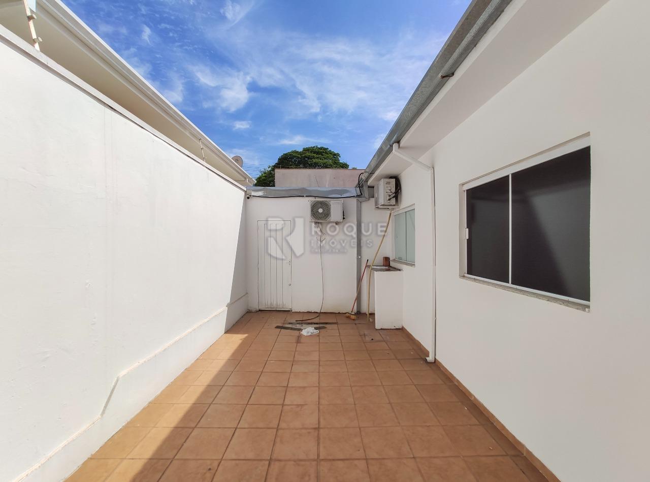 Salas/Conjuntos para aluguel no bairro Vila São Luiz: Fundo 