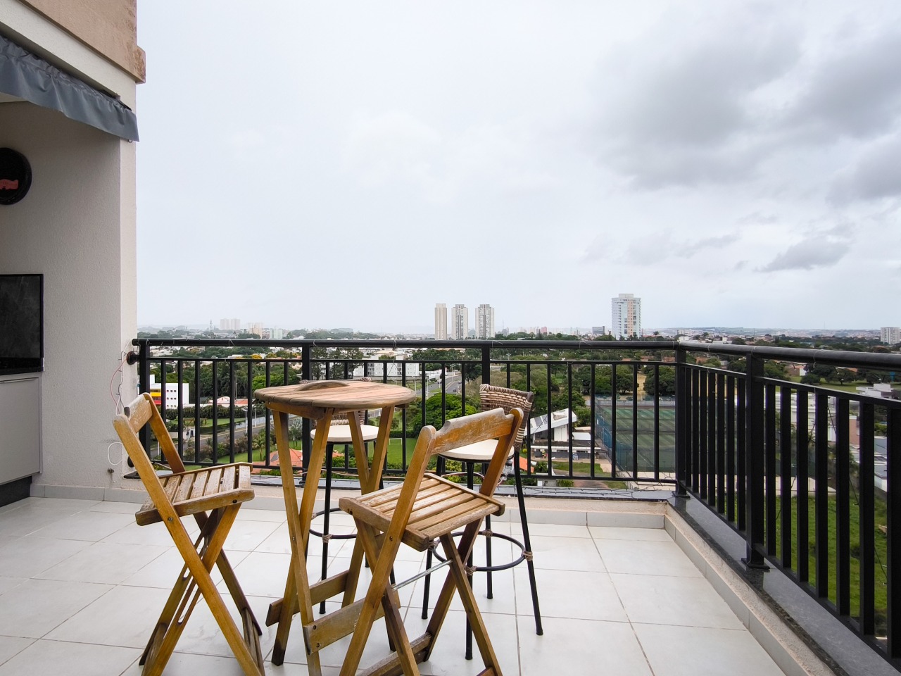 Apartamento à venda no bairro Jardim Florença: VARANDA GOURMET