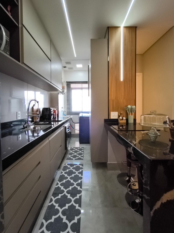 Apartamento à venda no bairro Jardim Florença: COZINHA