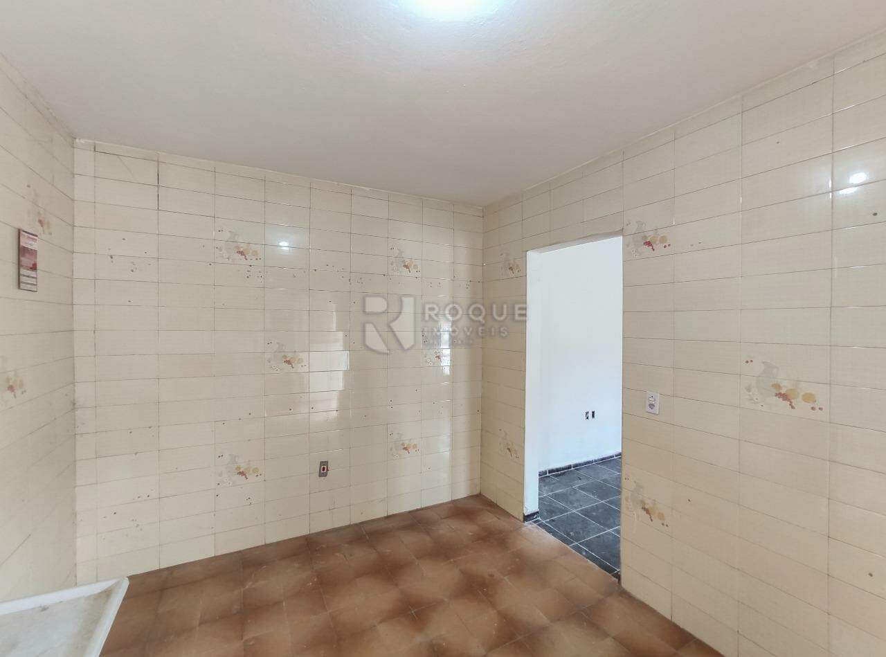 Casa Residencial para aluguel no bairro Conjunto Habitacional Victor DAndrea: Cozinha 