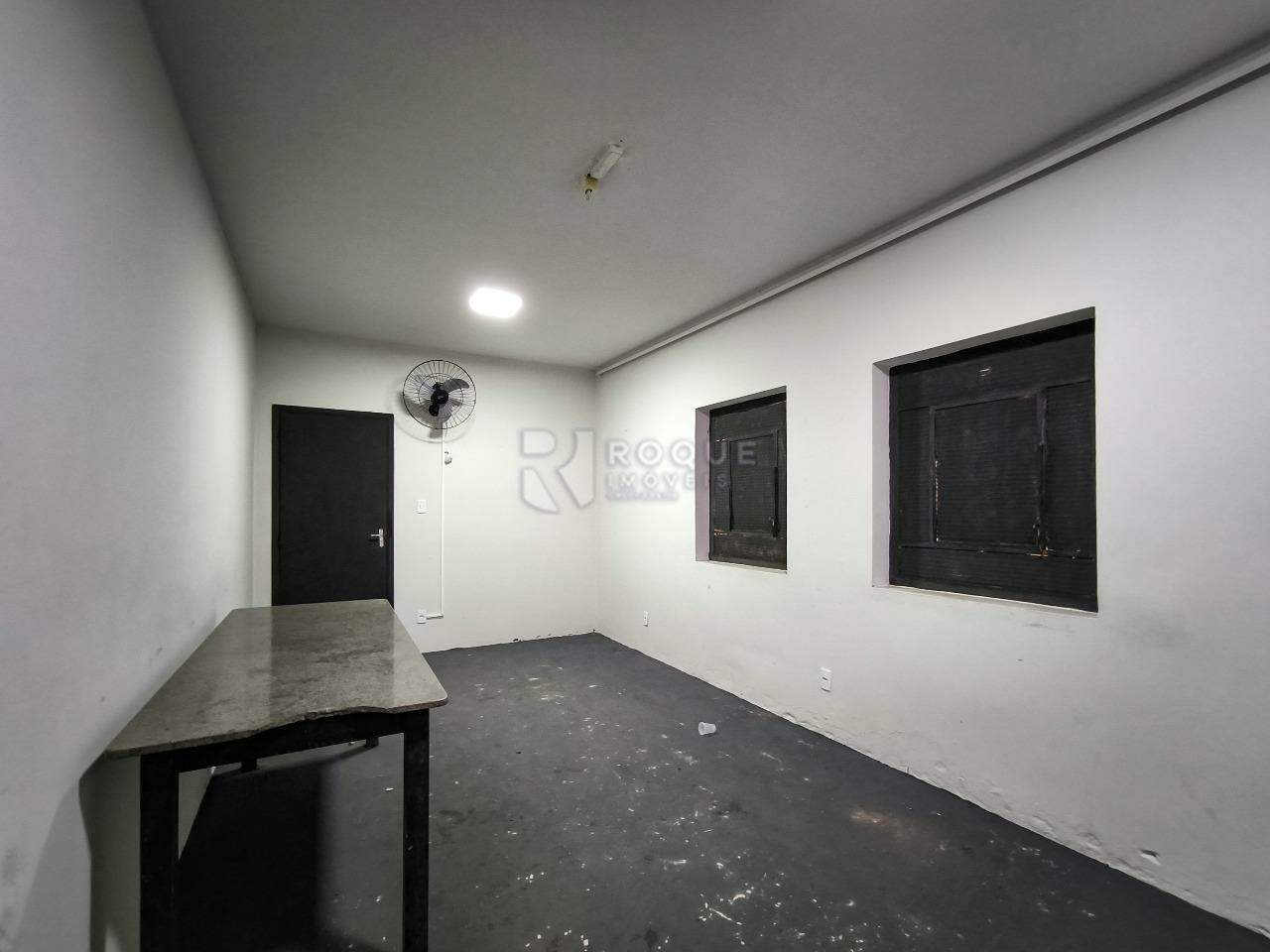 Barracão/Galpão para aluguel no bairro Jardim Nossa Senhora de Fátima: SALA 1 ESCRITÓRIO