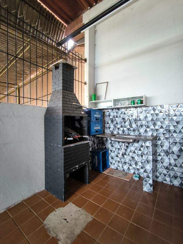 Barracão/Galpão para aluguel no bairro Jardim Nossa Senhora de Fátima: CHURRASQUEIRA ZELADORIA