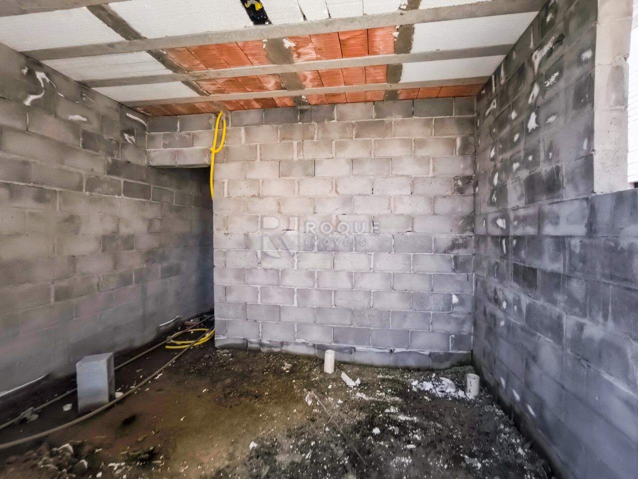 Terreno em condomínio à venda no bairro Bairro dos Pires: DORMITÓRIO
