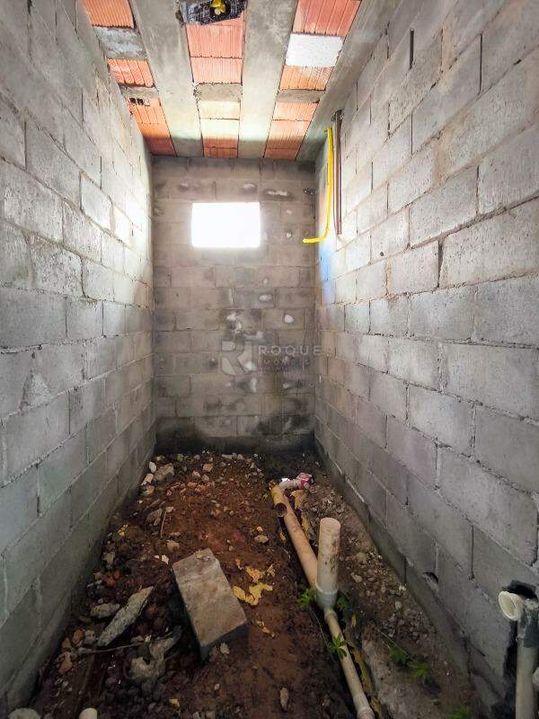 Terreno em condomínio à venda no bairro Bairro dos Pires: BANHEIRO