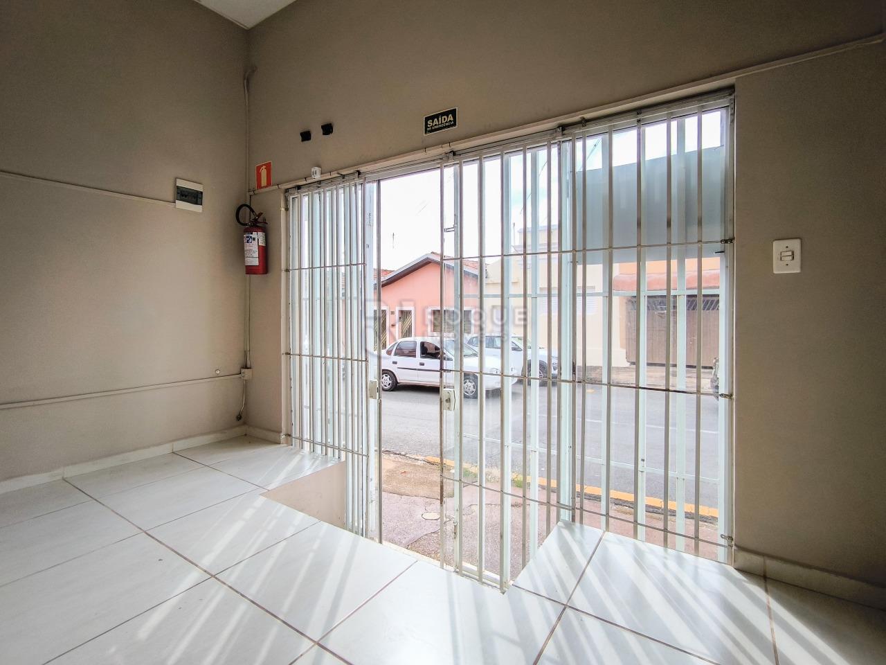 Prédio Comercial à venda no bairro Centro: SALÃO 3