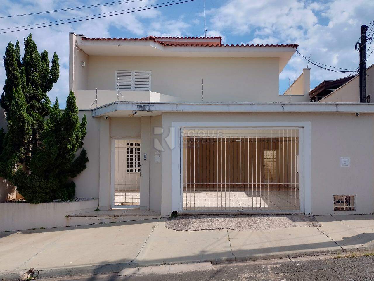 Casa Residencial para aluguel no bairro Jardim Maria Flora: Fachada