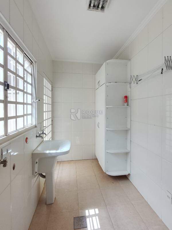 Casa Residencial para aluguel no bairro Jardim Maria Flora: Lavanderia