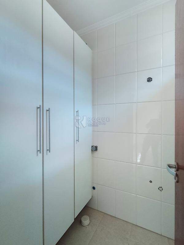 Casa Residencial para aluguel no bairro Jardim Maria Flora: Lavanderia