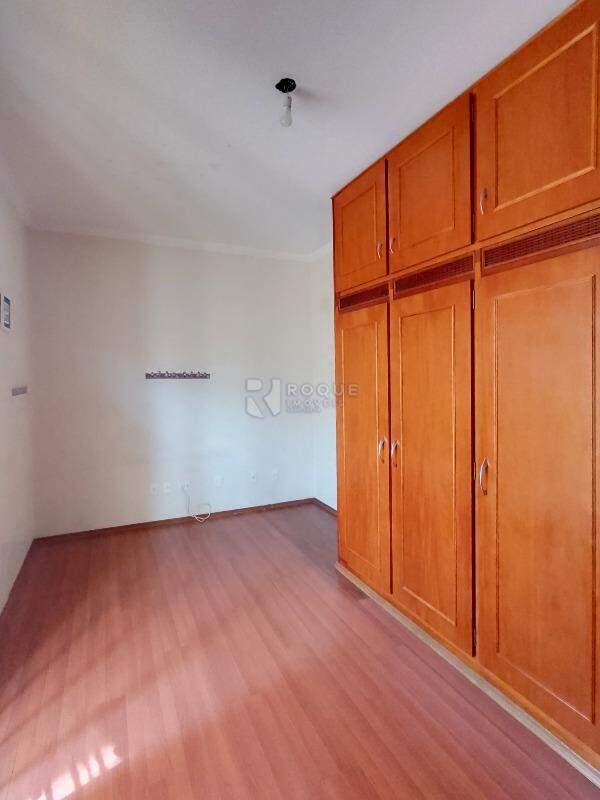 Casa Residencial para aluguel no bairro Jardim Maria Flora: Dormitório 01