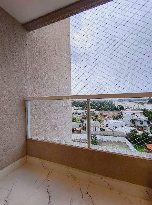 Apartamento à venda no bairro Vale das Esmeraldas: 