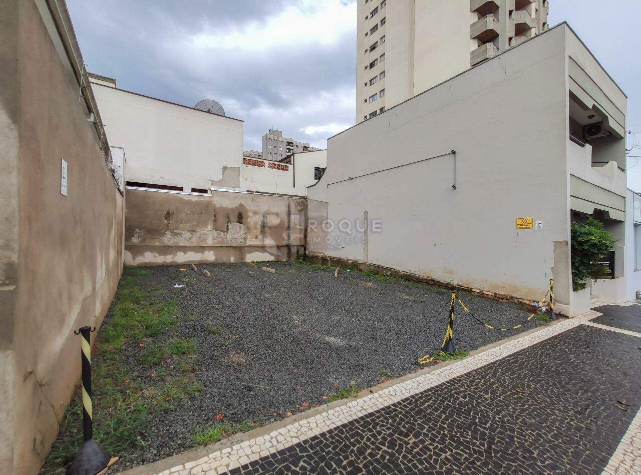 Terreno para aluguel no bairro Centro: 