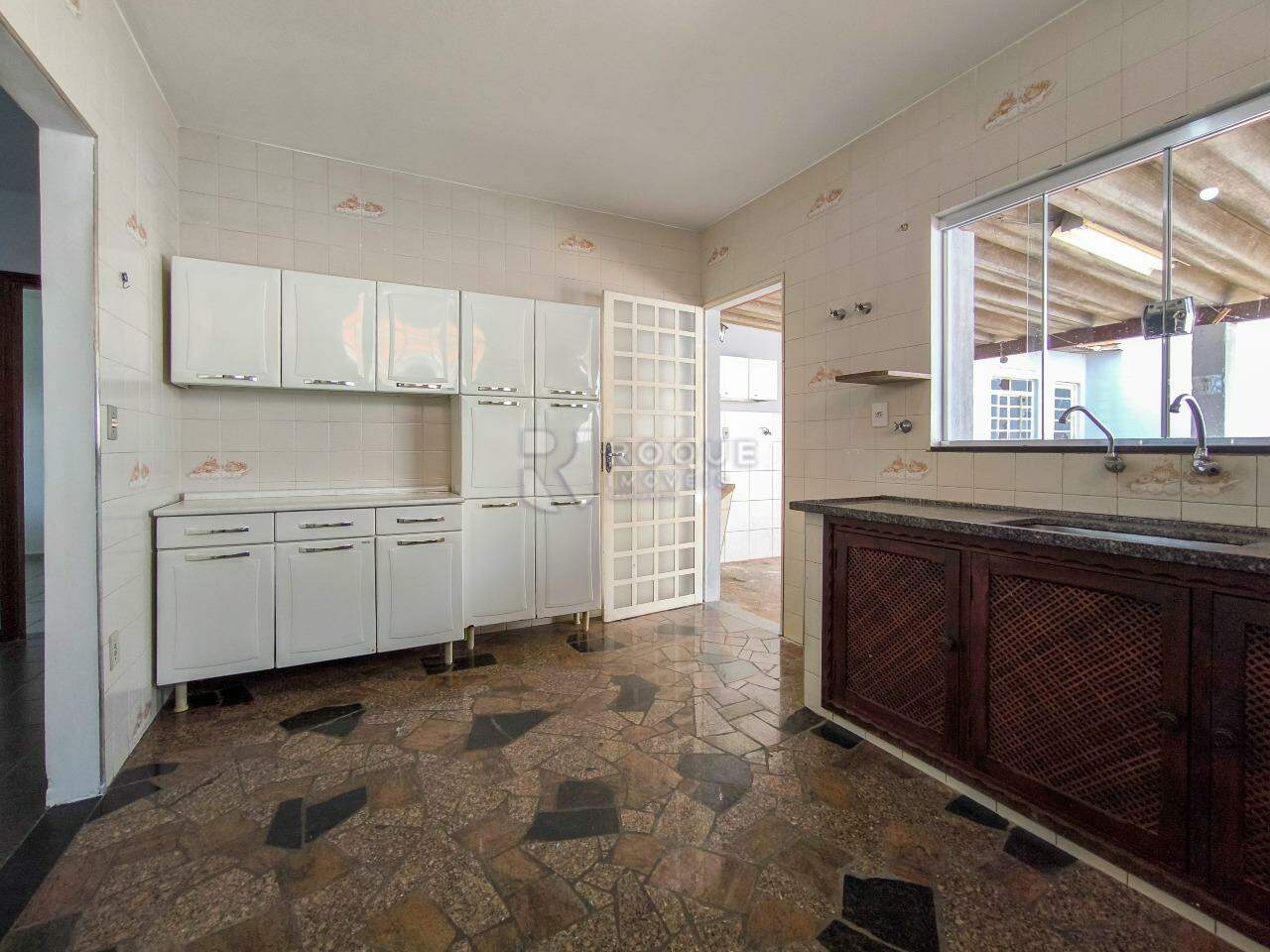 Casa Residencial à venda no bairro Parque Nossa Senhora das Dores: COZINHA