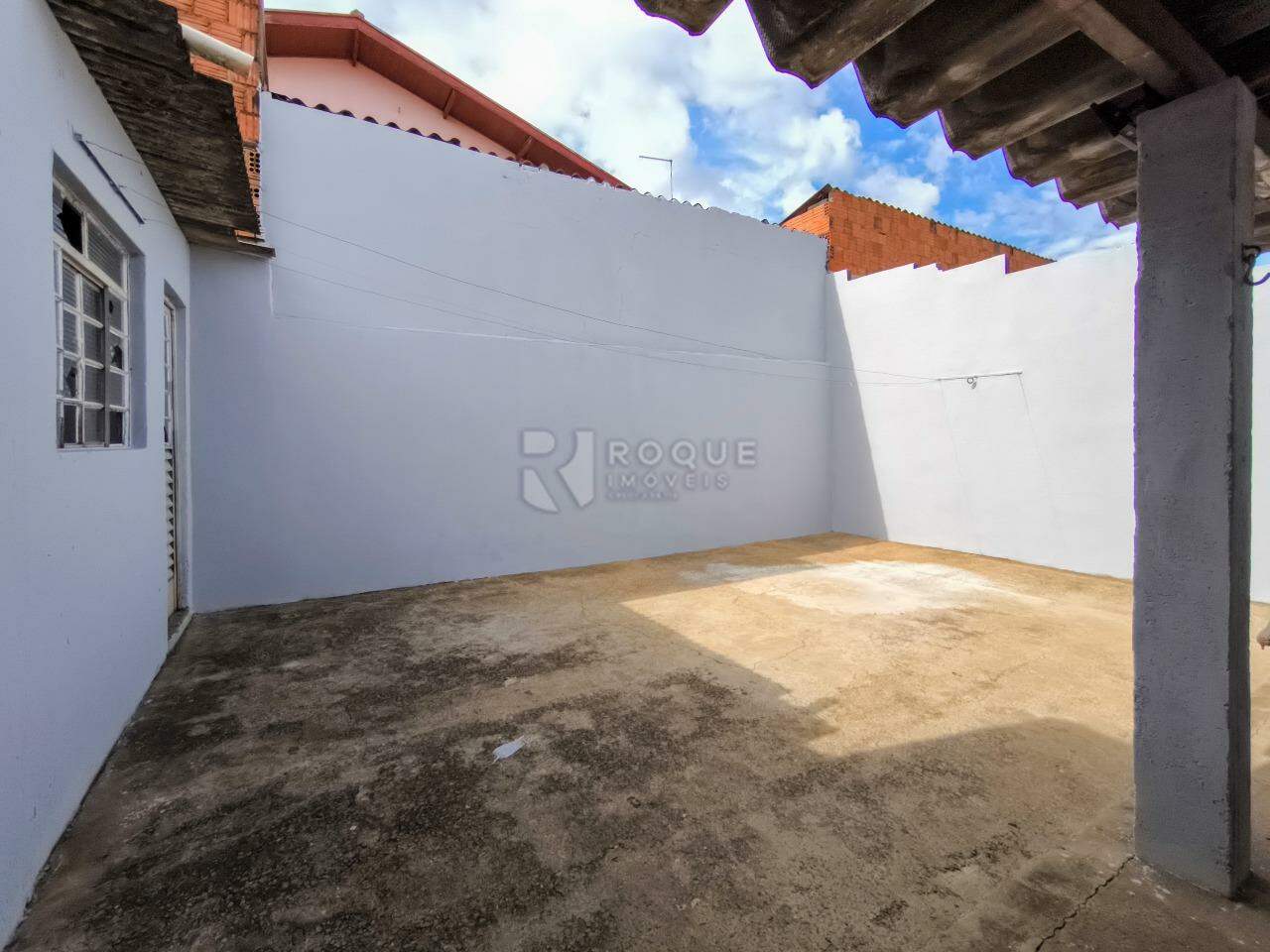 Casa Residencial à venda no bairro Parque Nossa Senhora das Dores: QUINTAL
