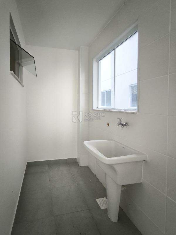 Apartamento à venda no bairro Jardim Santa Adélia: LAVANDERIA