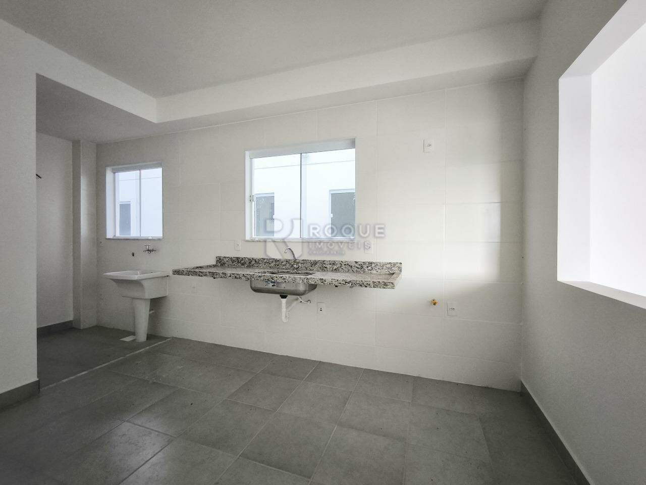 Apartamento à venda no bairro Jardim Santa Adélia: COZINHA