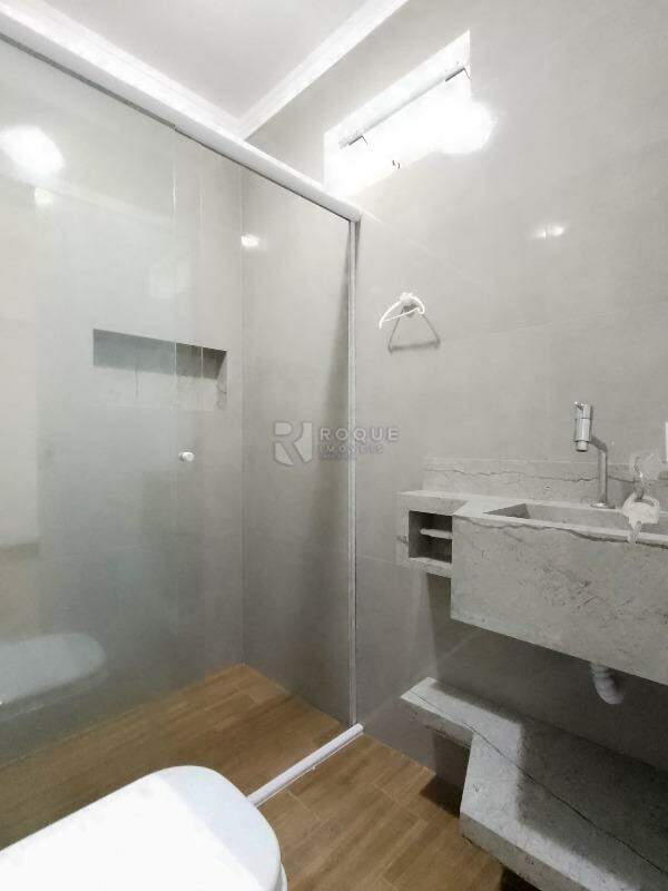 Casa Residencial para aluguel no bairro Jardim Lagoa Nova: Wc Suíte
