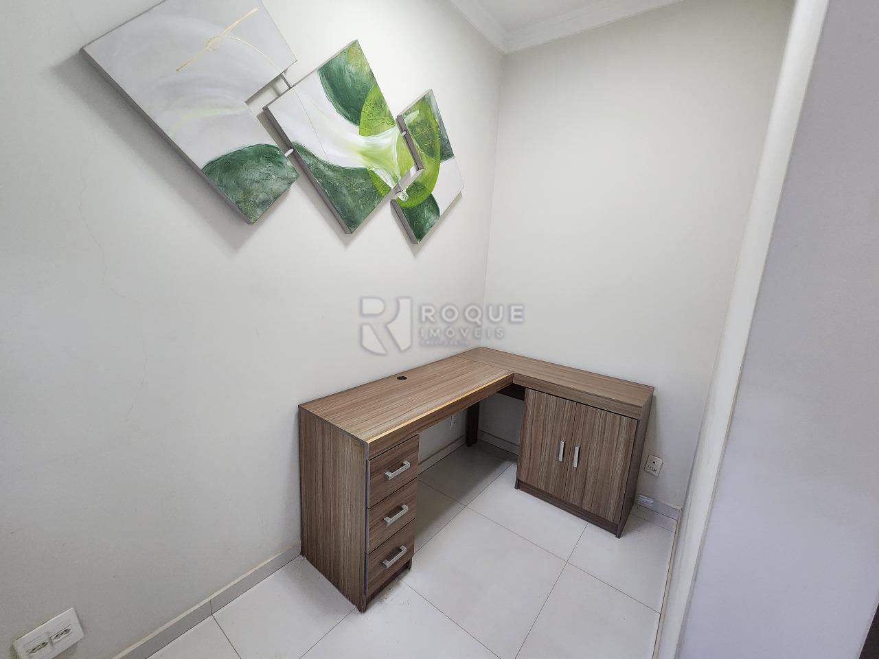 Casa em condomínio à venda no bairro Residencial Jardim dos Ipês II: Escritório