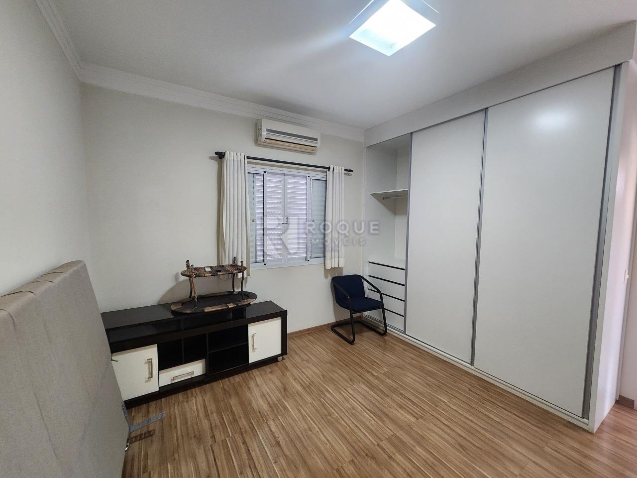 Casa em condomínio à venda no bairro Residencial Jardim dos Ipês II: Dormitório 1