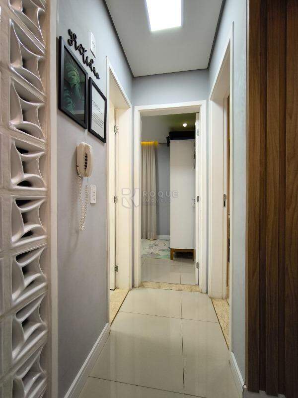Apartamento à venda no bairro Condomínio Varandas I: CORREDOR INTERNO