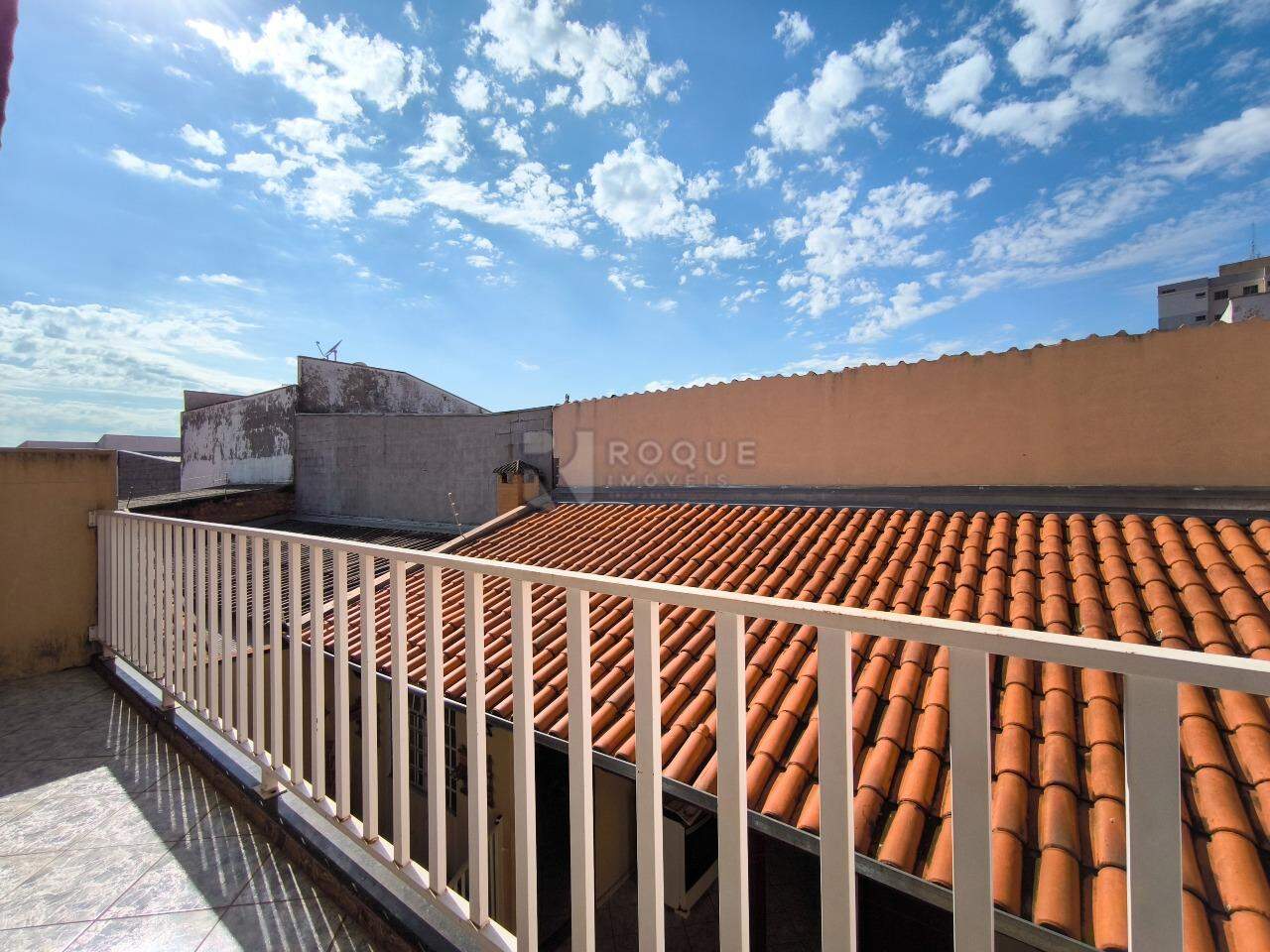Casa Residencial à venda no bairro Jardim Residencial Dona Santina Paroli Peccinini: VARANDA DORMITÓRIO 2