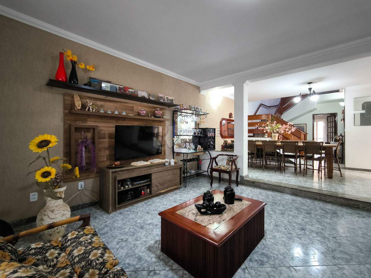 Casa Residencial à venda no bairro Jardim Residencial Dona Santina Paroli Peccinini: SALA DE ESTAR