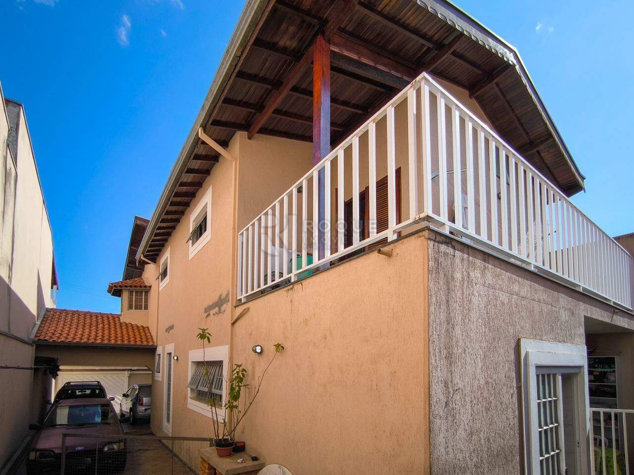 Casa Residencial à venda no bairro Jardim Residencial Dona Santina Paroli Peccinini: LATERAL EXTERNA