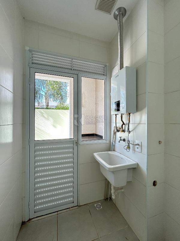 Apartamento para aluguel no bairro Jardim Santa Adélia: Área de serviço 